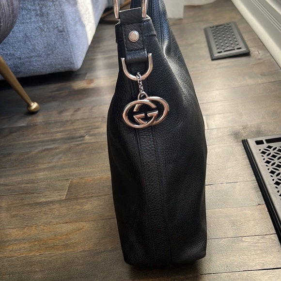 GUCCI MEDIUM SHOULDER BAG - Picture 3 of 8